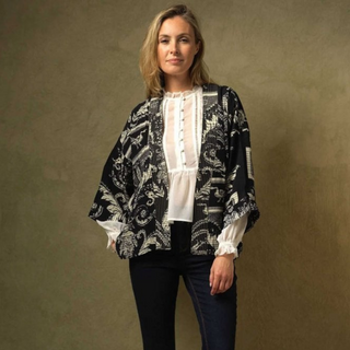 One Hundred Stars Short Crepe Kimono Damask Black