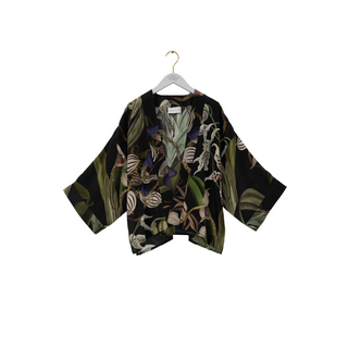 One Hundred Stars Short Crepe Kimono Orchid Black