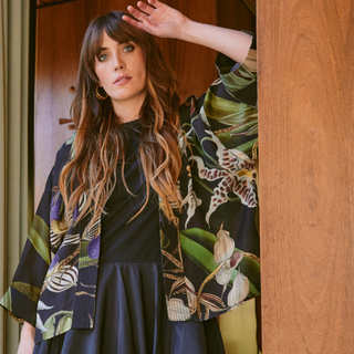 One Hundred Stars Short Crepe Kimono Orchid Black
