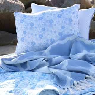 Aix Throw Sky Blue