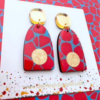 The Messy Brunette Blue/Red SafariPrint Earings