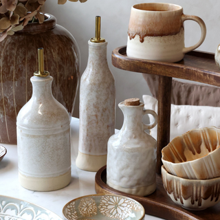Bottle with Bottle Pourer Cream
