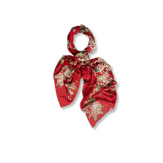 One Hundred Stars Chrysanthemum Red Scarf