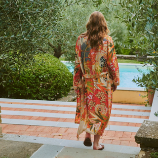 One Hundred Stars Gown Fans Scarlet