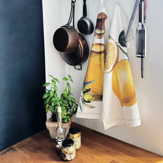 Vanilla Fly Tea Towel Lemon