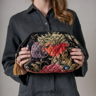 One Hundred Stars Pouch Primula Black Velvet