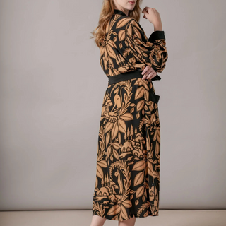 One Hundred Stars Gown Sphinx Black