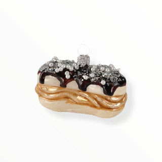 Christmas Decoration: Chocolate Eclair